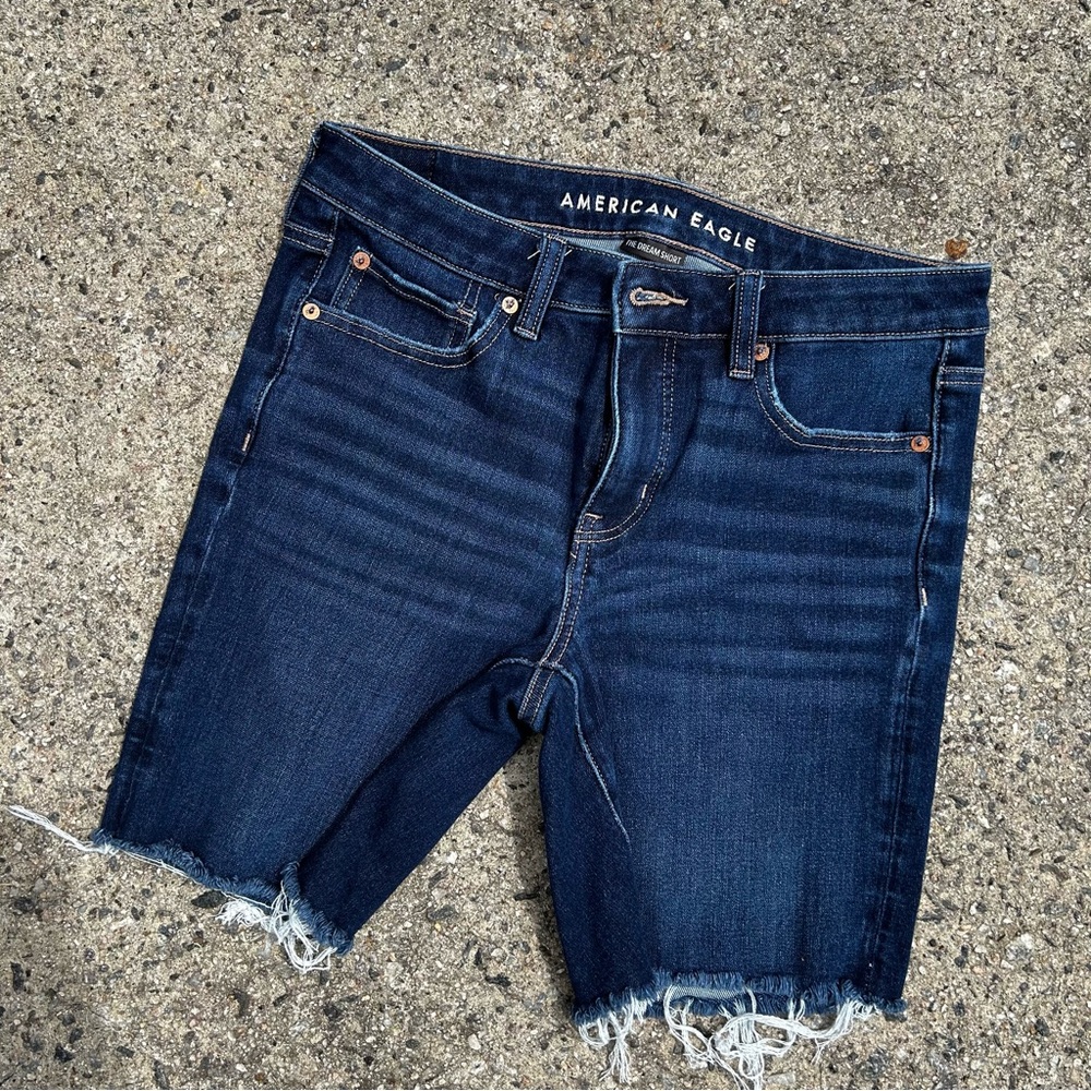 American Eagle Skinny Bermuda Dream Short 6 EUC